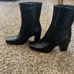 Croc Block heel boots